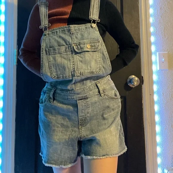 Basic Overalls - Picture 4 of 5